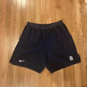 Detroit Tigers MLB Nike Dri Fit Men's Black Casual Athletic Shorts